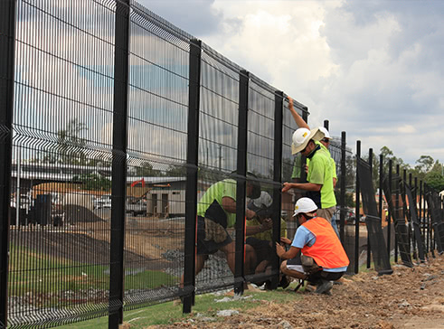 Commercial fencing installation Birmingham Alabama